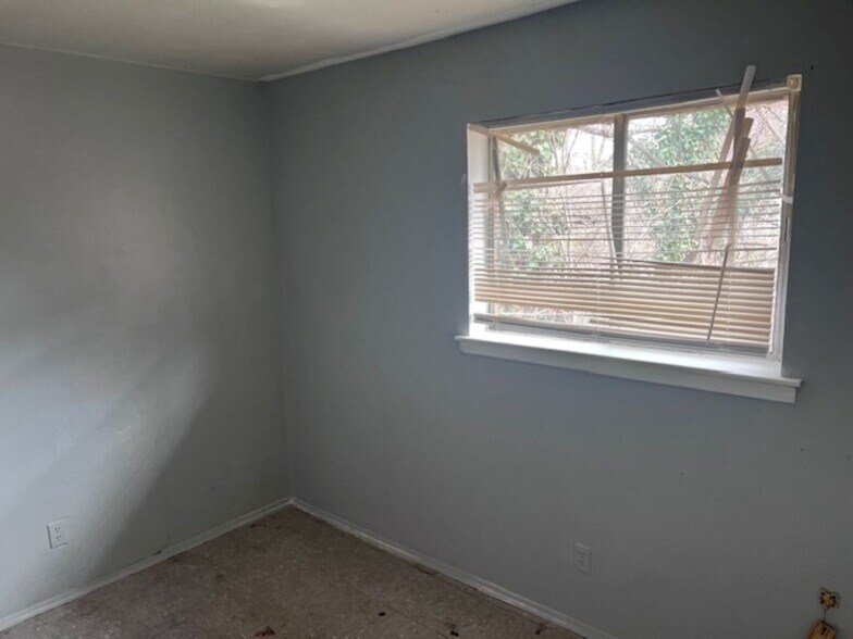 More Photos Of 494 Walker Ave, Memphis Apartments For Sale