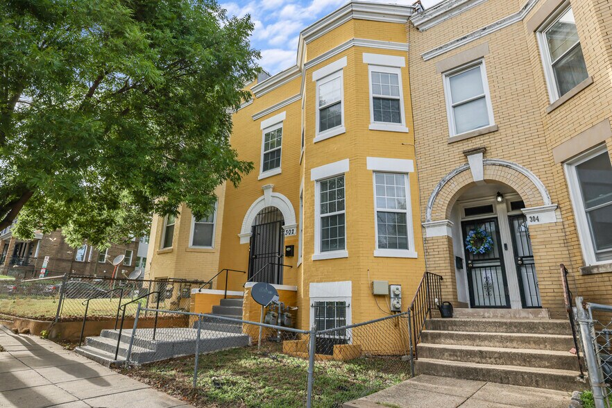 Primary Photo Of 302 V St NE, Washington Multifamily For Sale