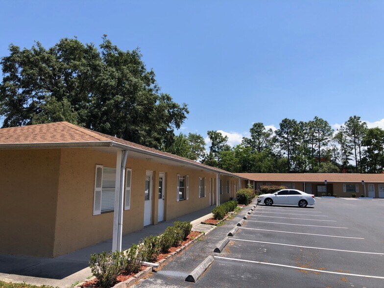 More Photos Of 4100-4140 Lamson Ave, Spring Hill Medical For Lease