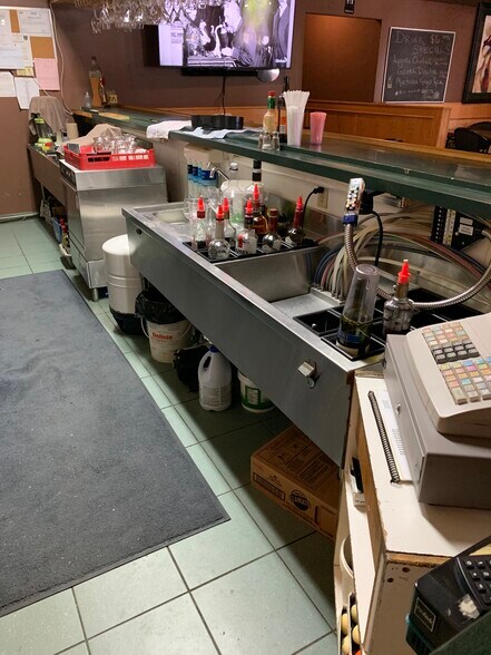 More Photos Of 308 2nd Av, Bassano Restaurant For Sale