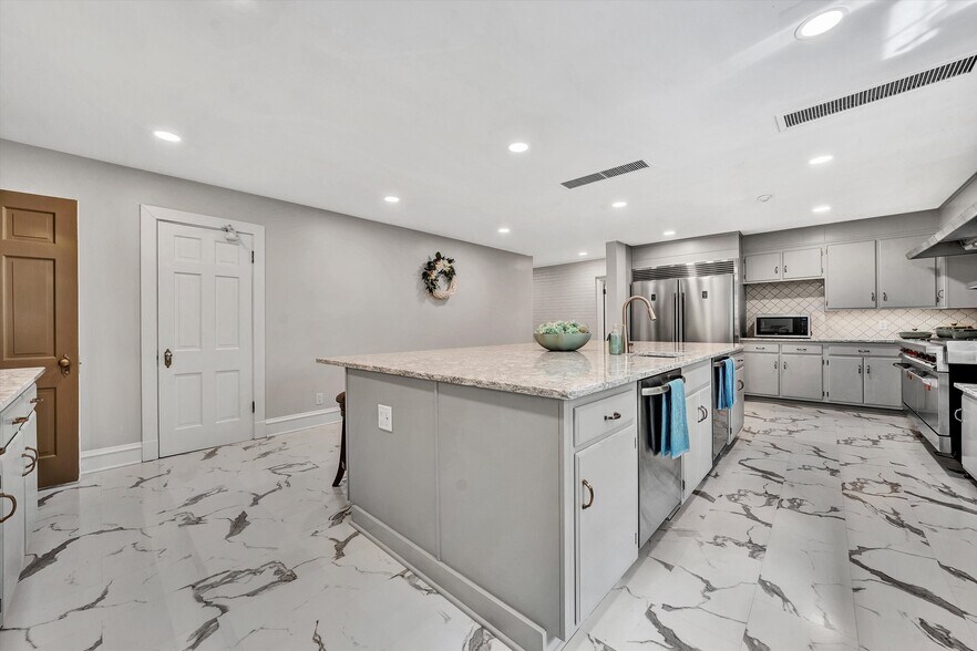 More Photos Of 750 Penn Hall Rd, Union Hall Specialty For Sale