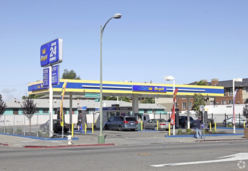 More Photos Of 10151 International Blvd, Oakland Service Station For Sale