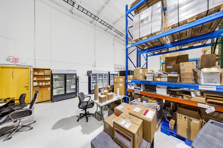 More Photos Of 12601 NW 115th Ave, Medley Warehouse For Lease