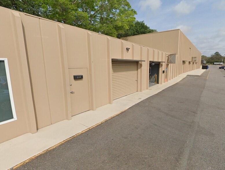 Primary Photo Of 1809 W Brandon Blvd, Brandon Warehouse For Lease