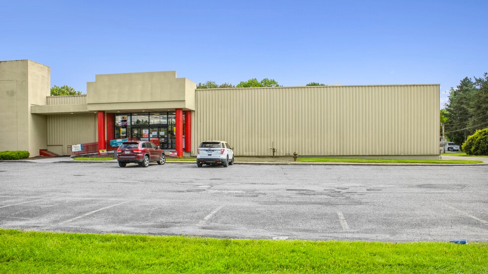 More Photos Of 4335-4345 Lincoln Way E, Massillon Freestanding For Lease