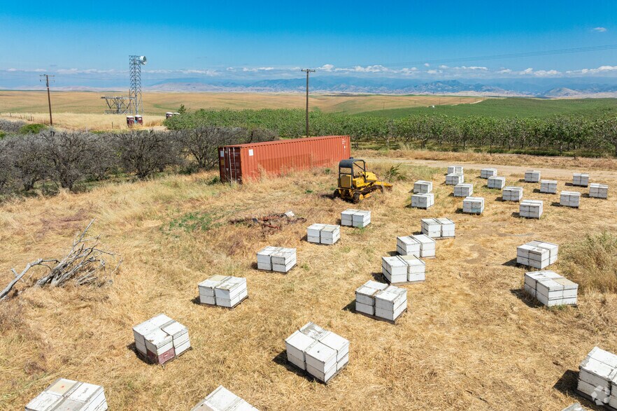 More Photos Of 24007 Avenue 2, Delano Land For Sale