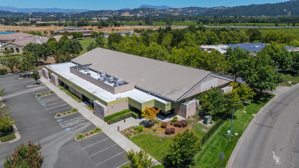 More Photos Of 437 Aviation Blvd, Santa Rosa Office For Sale