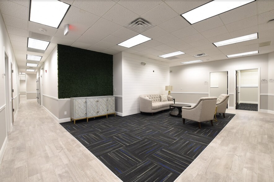 More Photos Of 3820 Colonial Blvd, Fort Myers Medical For Lease
