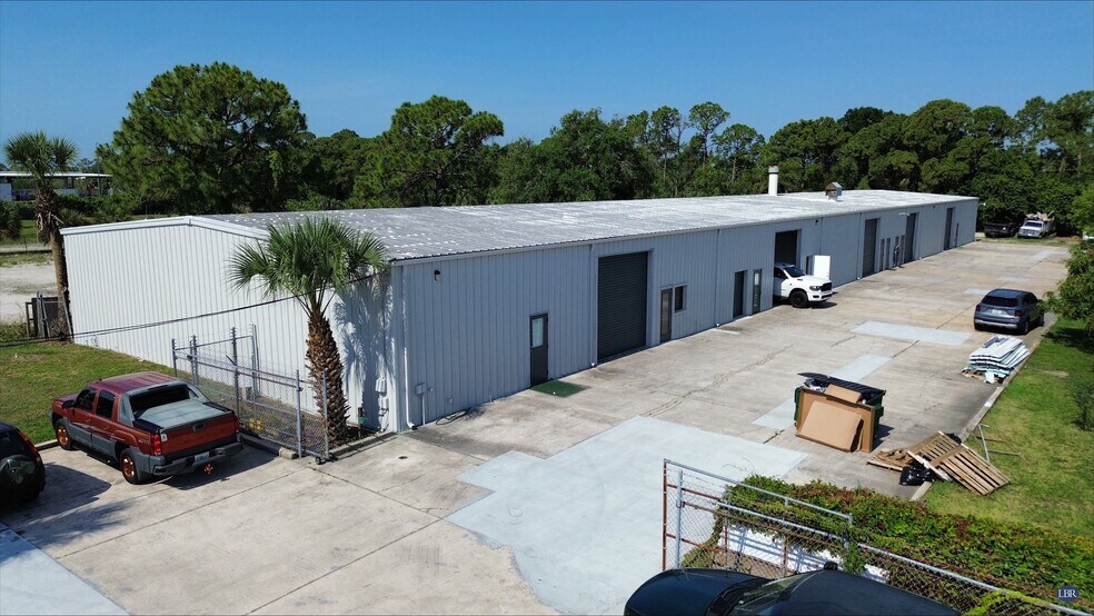 Primary Photo Of 618 Washburn Rd, Melbourne Manufacturing For Lease