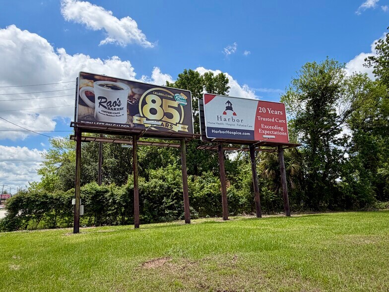 More Photos Of 1111 11th St, Beaumont Land For Sale
