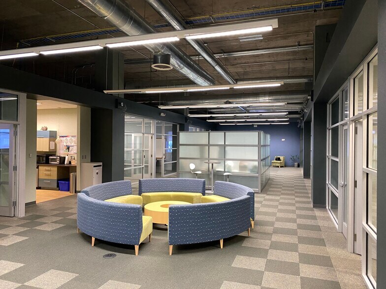 More Photos Of 199 Avenue B NW, Winter Haven Medical For Lease