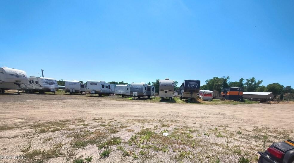 More Photos Of 123 W 5th Ave, Webster Warehouse For Sale