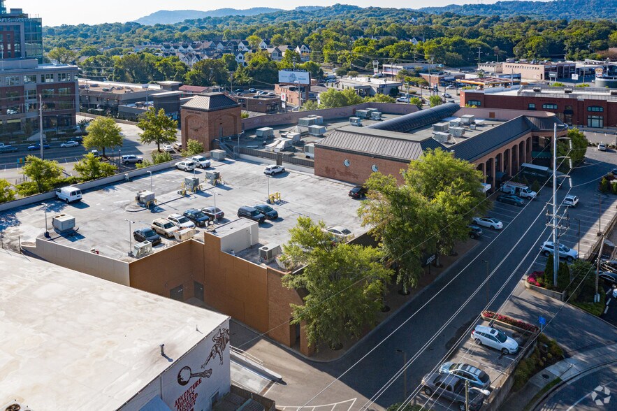 More Photos Of 4001-4009 Hillsboro Pike, Nashville Freestanding For Lease