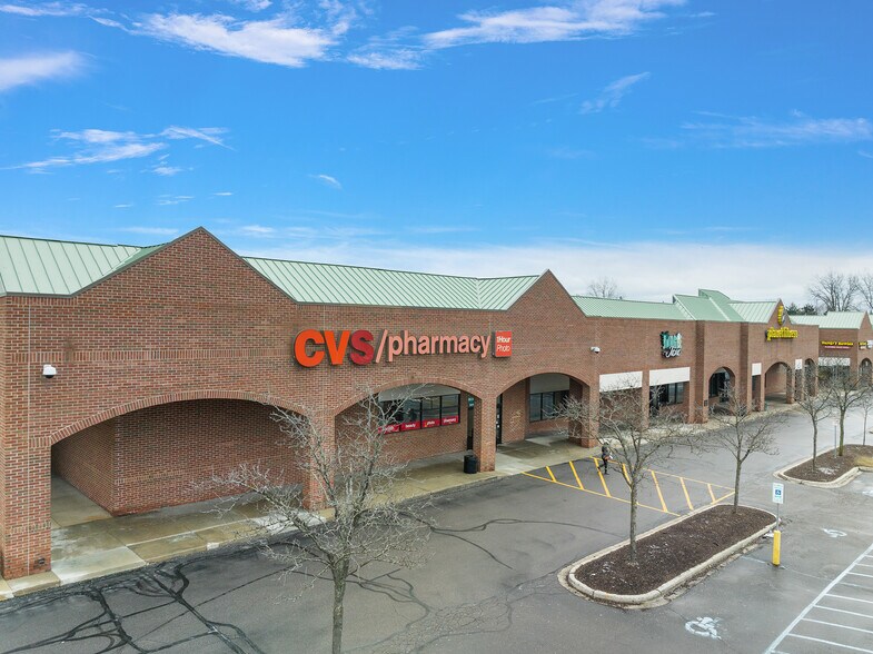More Photos Of 27616-27690 Middlebelt Rd, Farmington Hills Freestanding For Lease