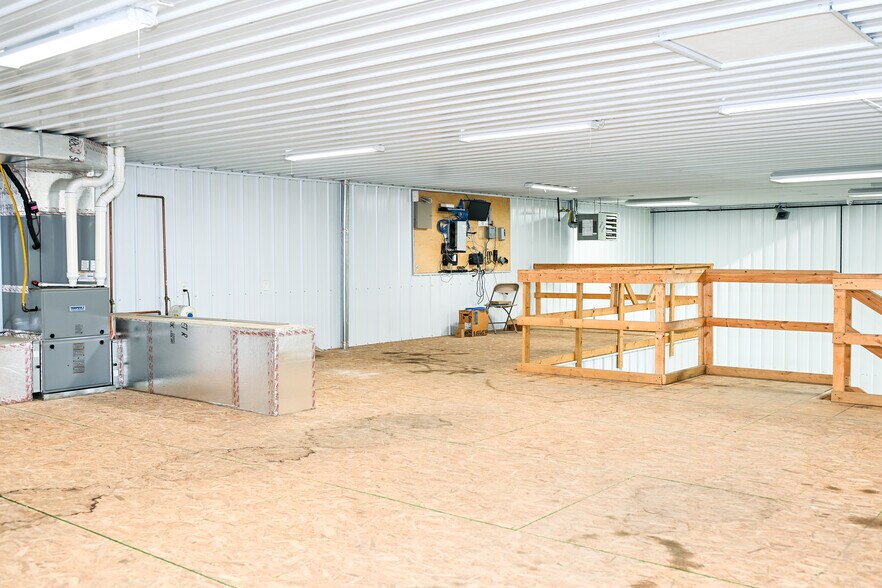 More Photos Of 23367 US 23, Circleville Industrial For Lease