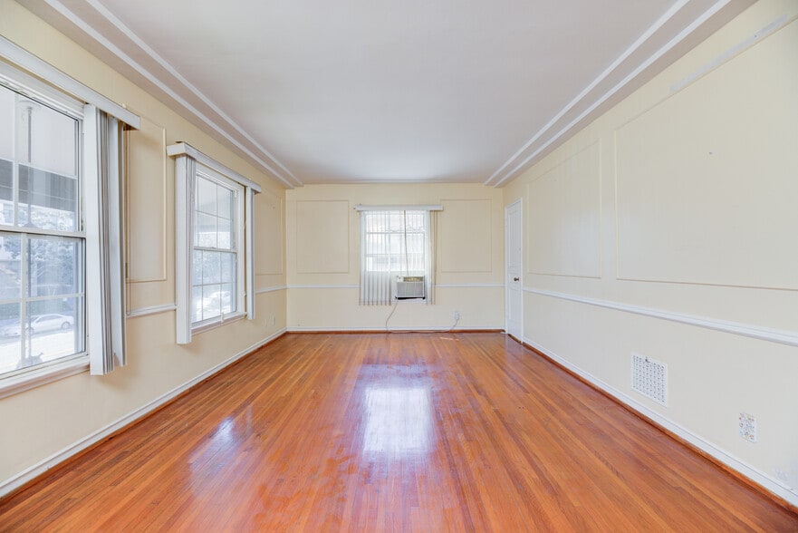 More Photos Of 913 S Wilton Pl, Los Angeles Apartments For Sale