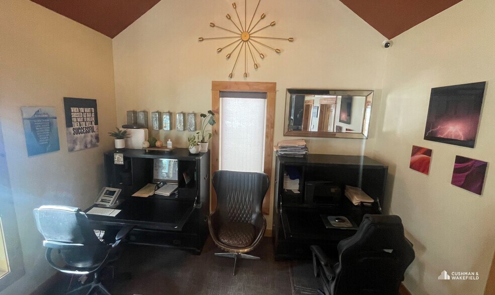 More Photos Of 500 E Oak St, Fort Collins Office For Sale