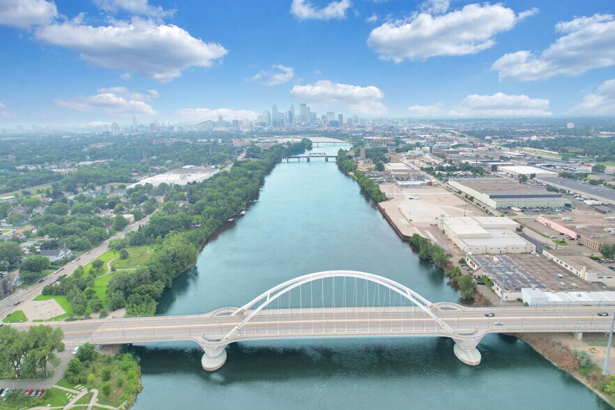 More Photos Of 51 34th Ave N, Minneapolis Flex For Lease