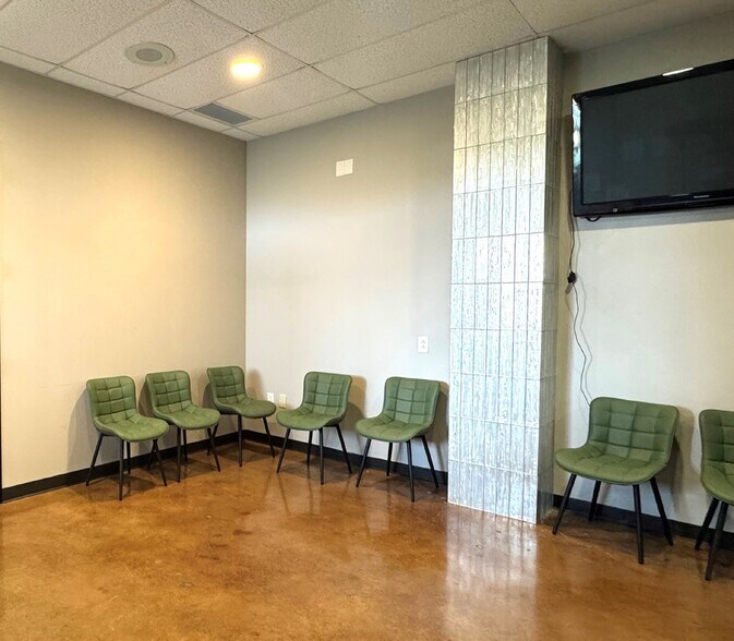 More Photos Of 2632 Broadway St, San Antonio Medical For Sale