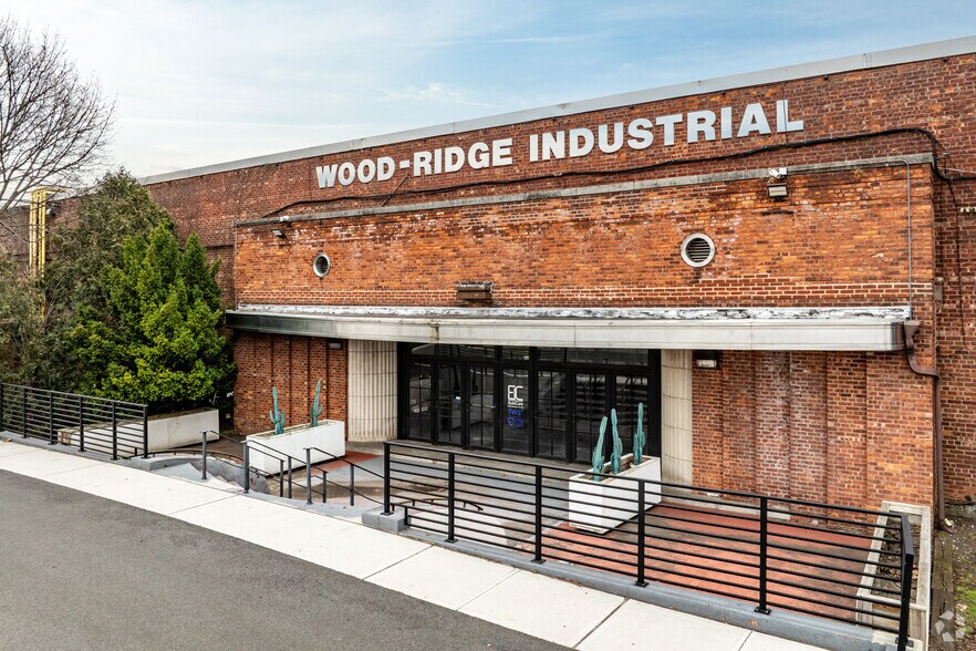 More Photos Of 1 Passaic St, Wood-Ridge Warehouse For Lease