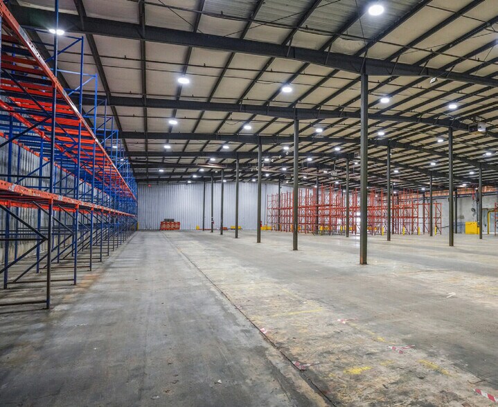 More Photos Of 191 Industrial Park Rd, Pearl Service For Lease