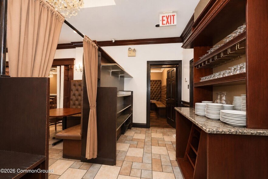 More Photos Of 24 Jefferson Blvd, Staten Island General Retail For Lease