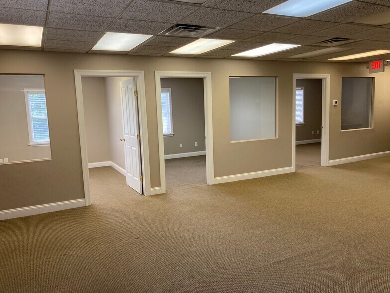 More Photos Of 699 Route 202, Flemington Medical For Sale