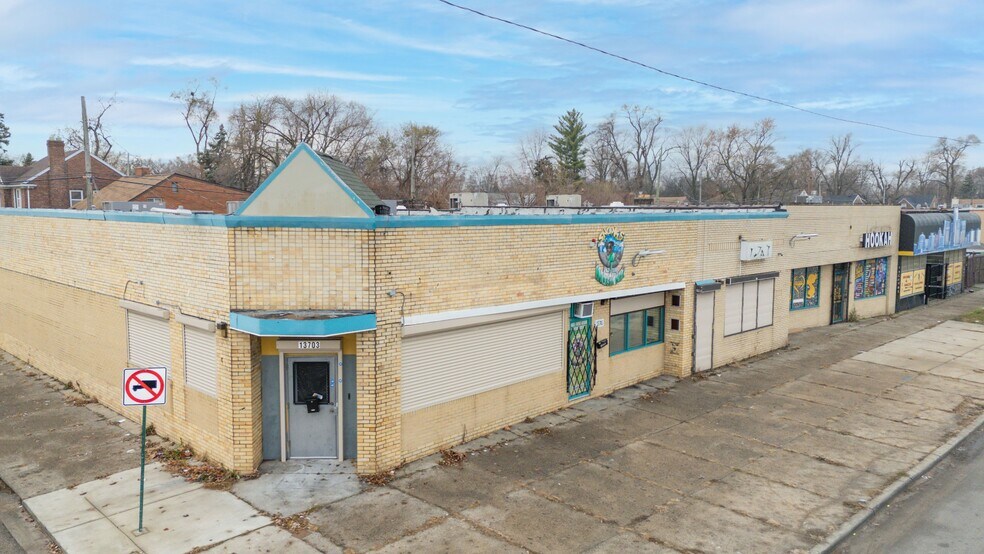 More Photos Of 13703 W McNichols Rd, Detroit General Retail For Sale