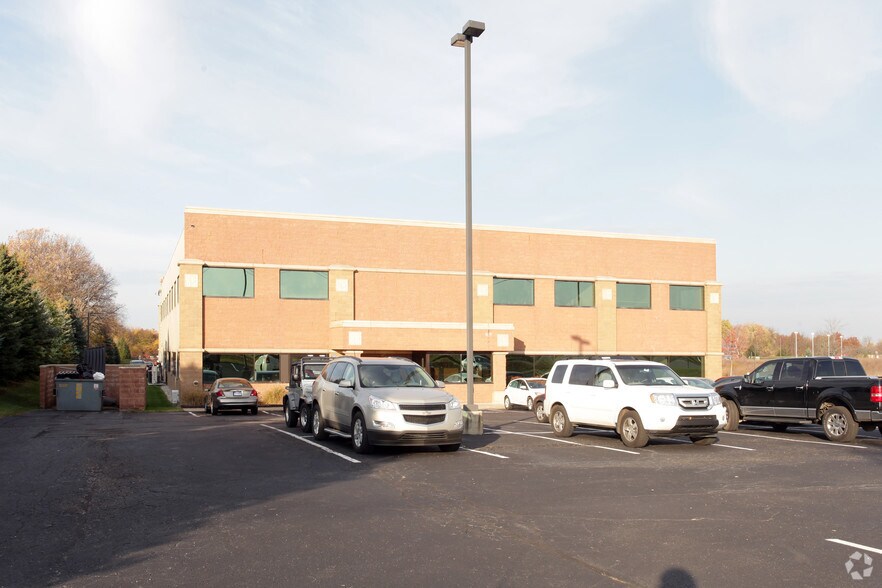 More Photos Of 8436 Homestead Dr, Zeeland Office For Lease