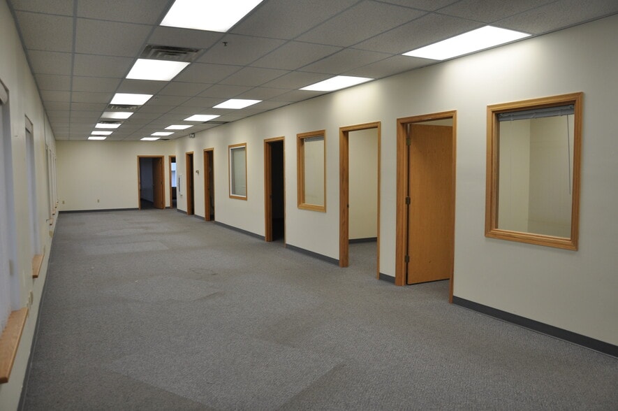 More Photos Of 1324-1330 Edmonson Ave NE, Monticello Manufacturing For Lease