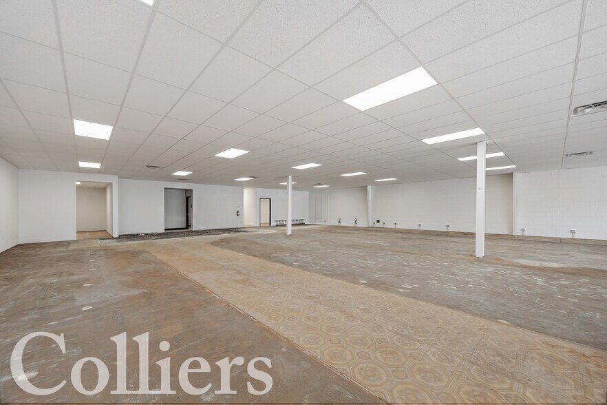 More Photos Of 2560 S Overland Ave, Burley Freestanding For Lease
