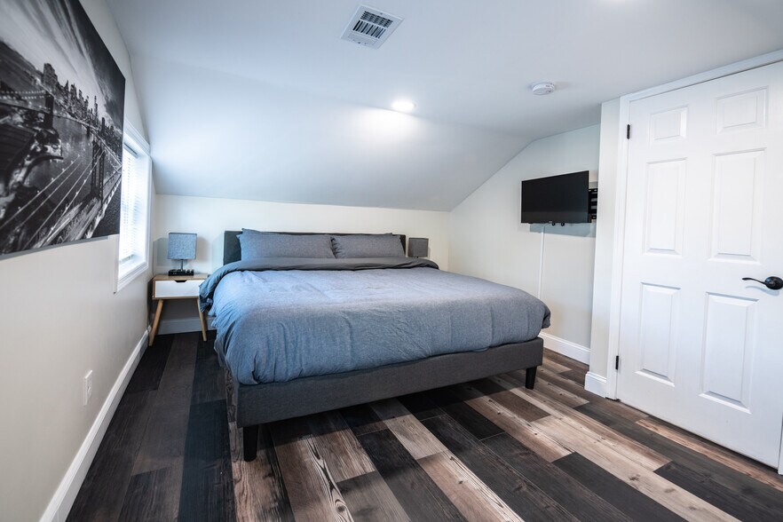 More Photos Of 95 Mercer St, Hamilton Apartments For Sale