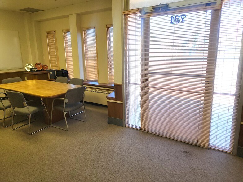 More Photos Of 731 Gratiot Ave, Saginaw Loft Creative Space For Lease