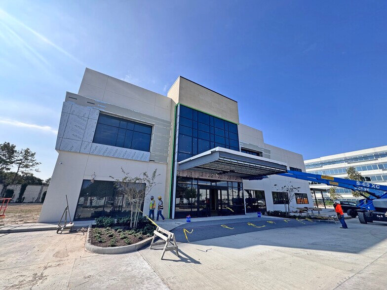 Primary Photo Of 19135 Katy fwy, Houston Medical For Lease