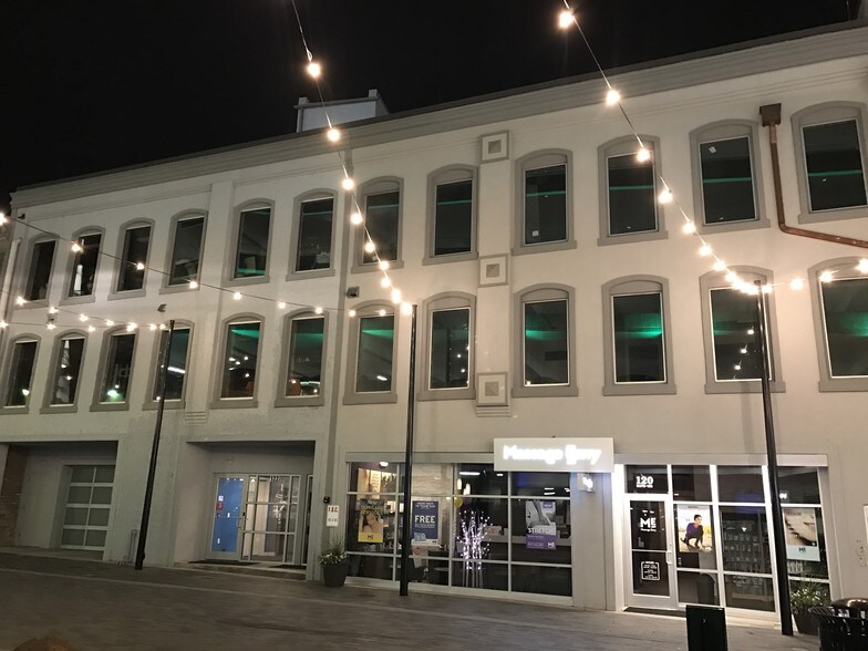 More Photos Of 120 N Laurens St, Greenville Office For Lease