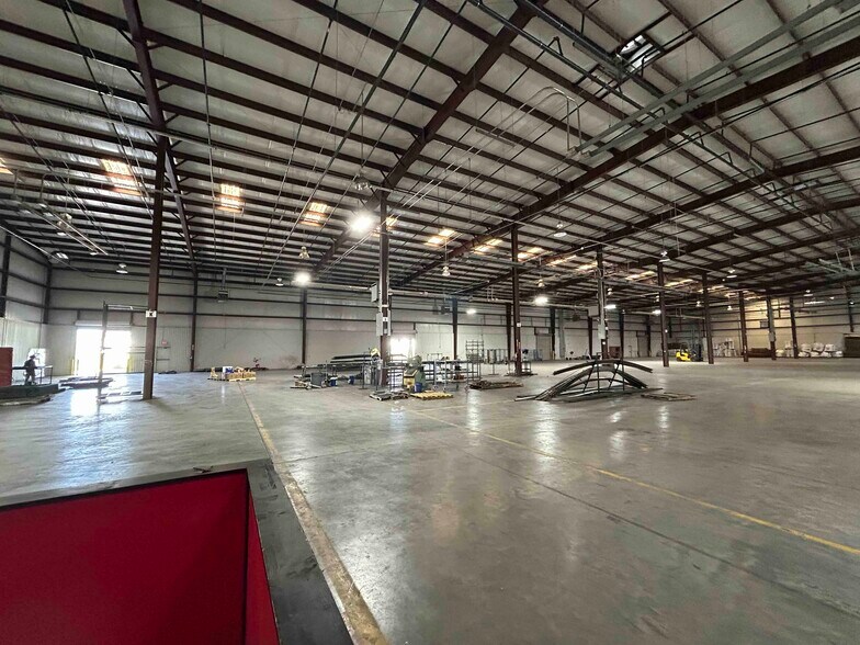 More Photos Of 3014 Industrial Park Rd, Millen Manufacturing For Lease
