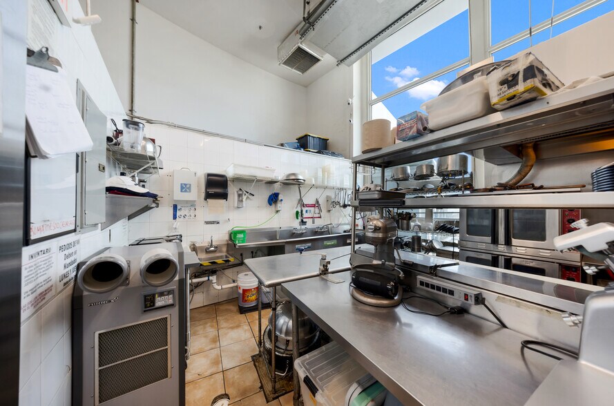 More Photos Of 5445 Collins Ave, Miami Beach Apartments For Sale