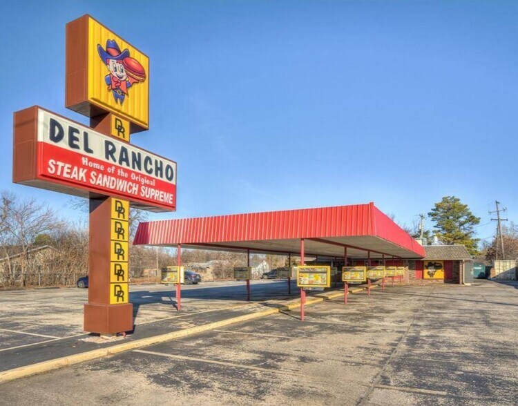 Primary Photo Of 9411 NE 10th St, Oklahoma City Fast Food For Sale