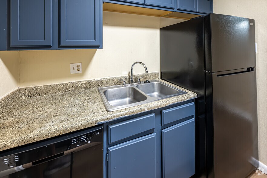 More Photos Of 4445 Alvin Dark Ave, Baton Rouge Apartments For Sale