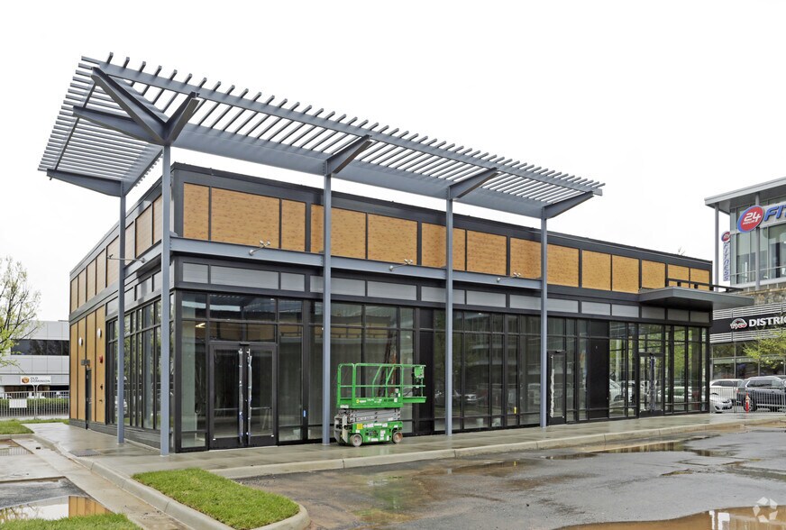 Primary Photo Of 1499 Cornerside Blvd, Vienna Storefront For Lease
