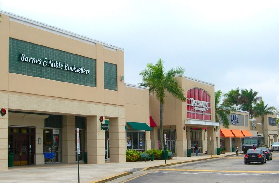 More Photos Of 11940 Pines Blvd, Pembroke Pines Unknown For Lease