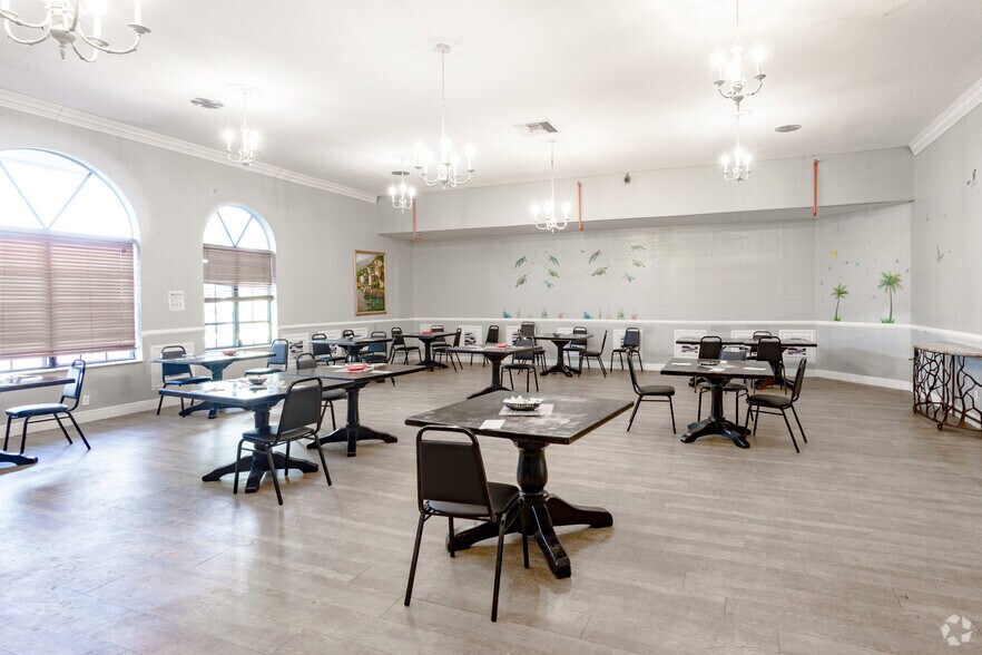 More Photos Of 1708 NE 4th St, Boynton Beach Assisted Living For Sale