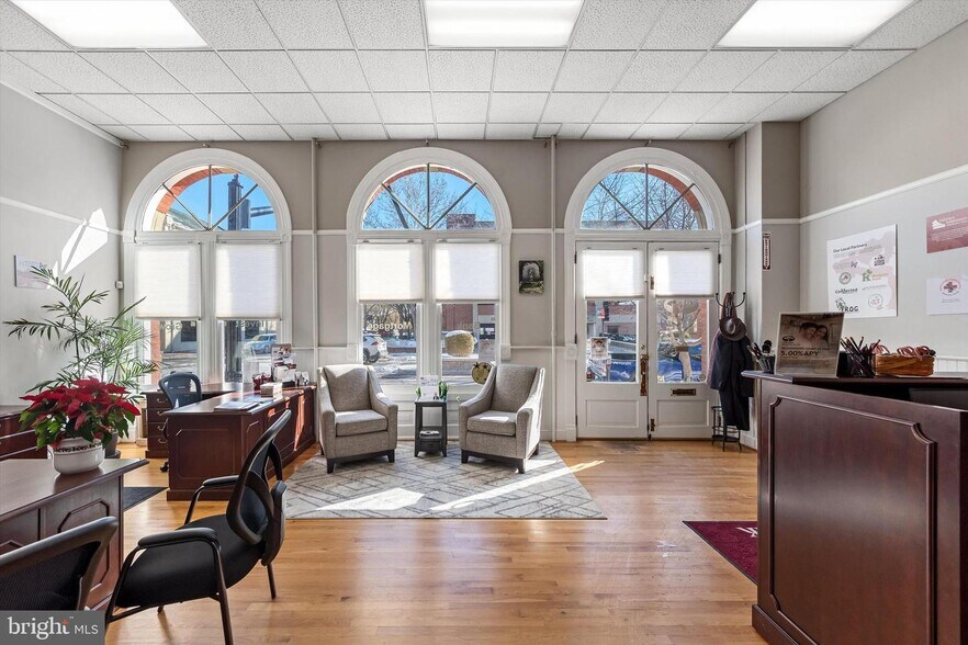 More Photos Of 37-45 E Boscawen St, Winchester Office For Sale