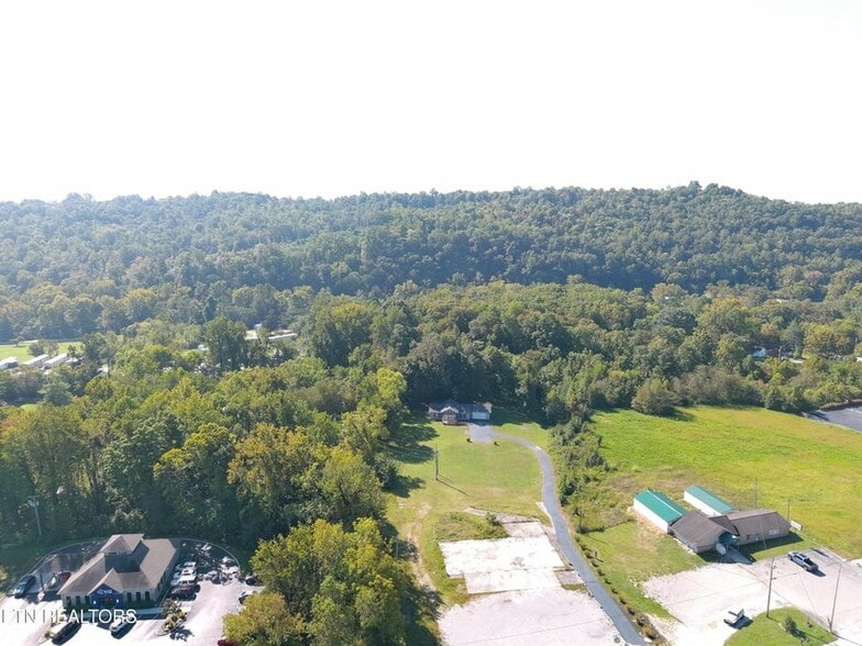More Photos Of 1723 Roane State Hwy, Harriman Flex For Sale