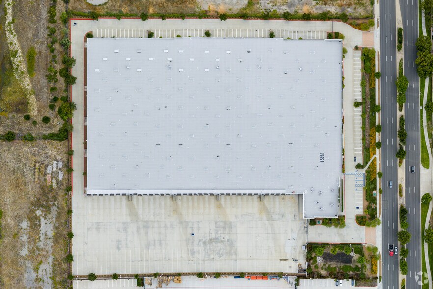 More Photos Of 15996 Jurupa Ave, Fontana Distribution For Lease