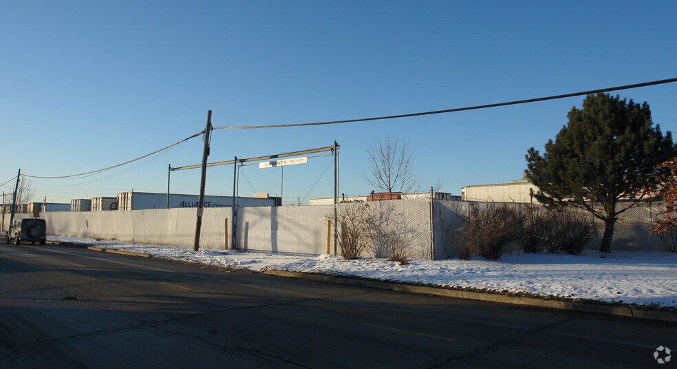 More Photos Of 6200 W 51st St, Chicago Warehouse For Lease