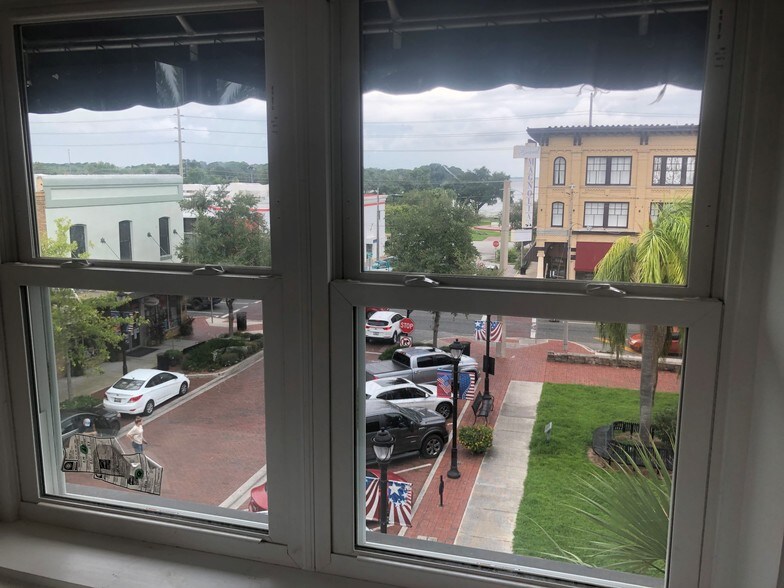 More Photos Of 15-17 E Magnolia Ave, Eustis Office For Lease