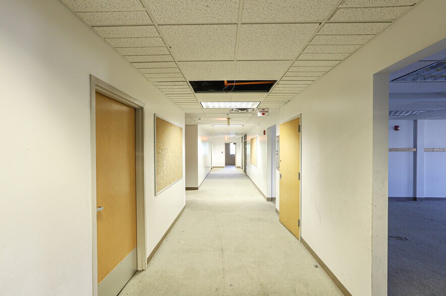 More Photos Of 184 Salem Ave, Dayton Office Residential For Lease