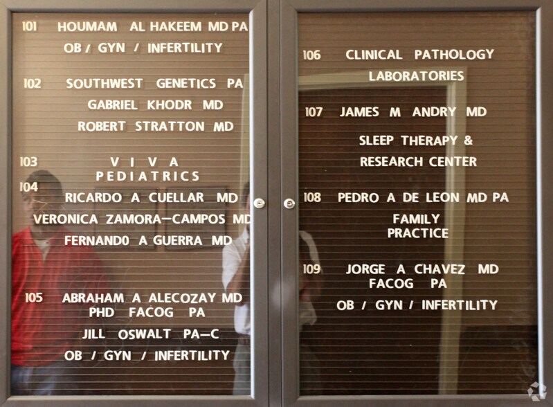 More Photos Of 7430 Barlite Blvd, San Antonio Medical For Lease