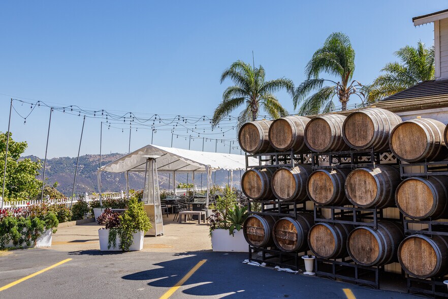 More Photos Of 2286 Sunshine Mountain Rd, San Marcos Winery Vineyard For Sale